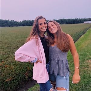 Meet your Posher, Ella